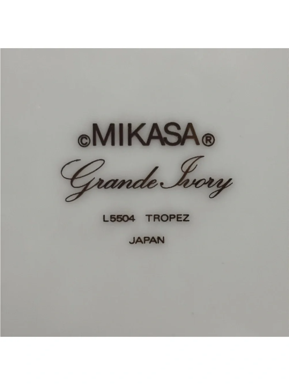 MIKASA Grande Ivory TROPEZ set of 4 salad plates 7.5” NEW CONDITION
